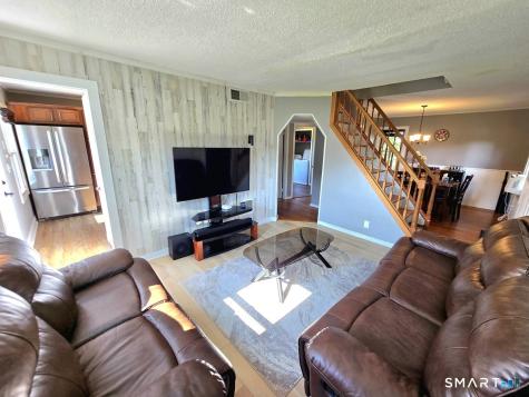 41 Hockanum Drive East Hartford CT 06118