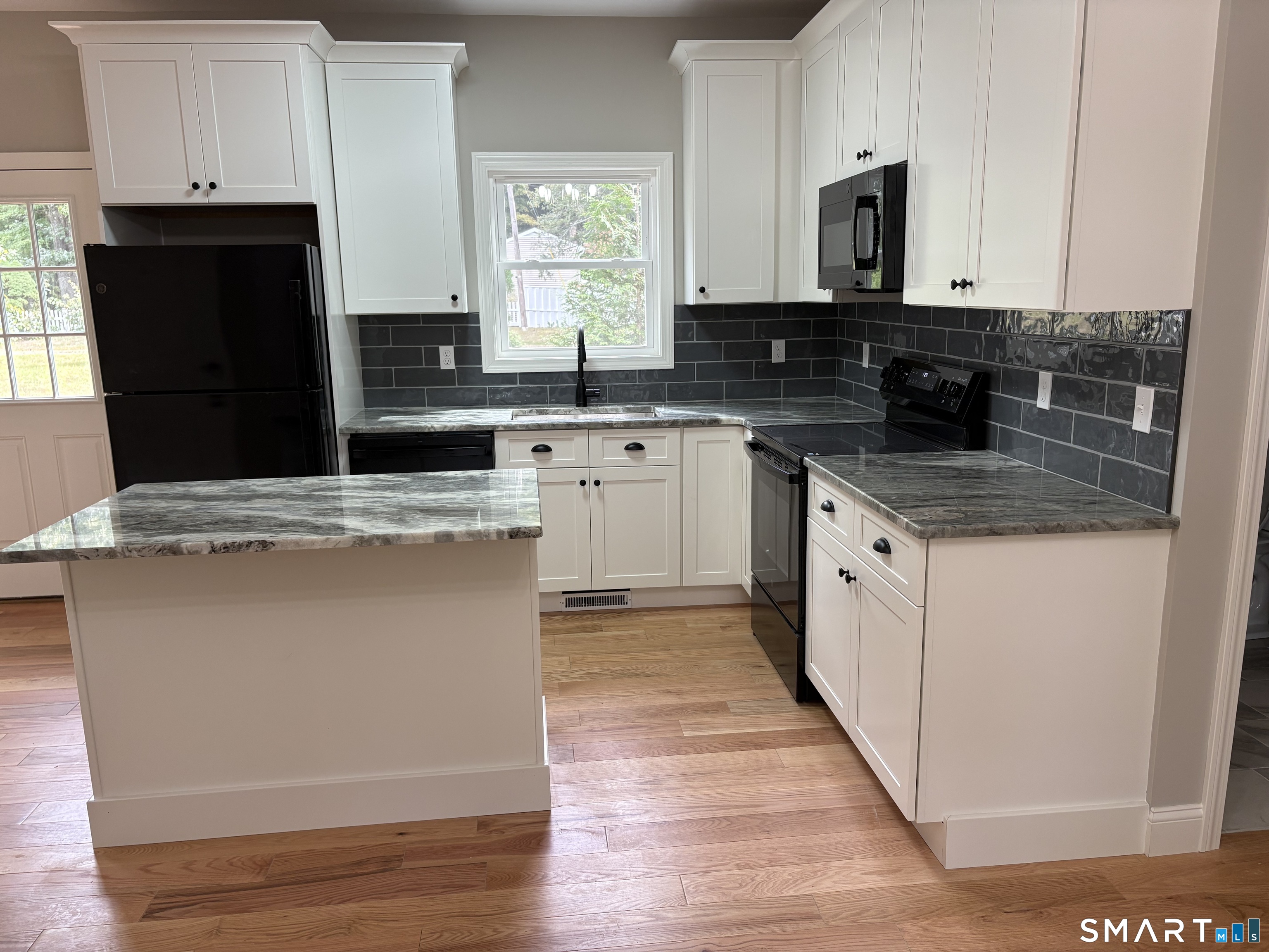 7 Pickney Avenue Plainville CT 06062