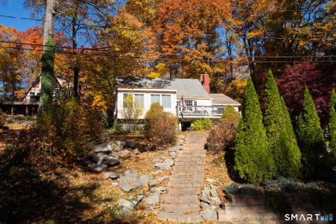 10 West Side Drive Barkhamsted CT 06063
