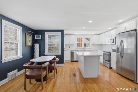 21 Echo Lane West Hartford CT 06107
