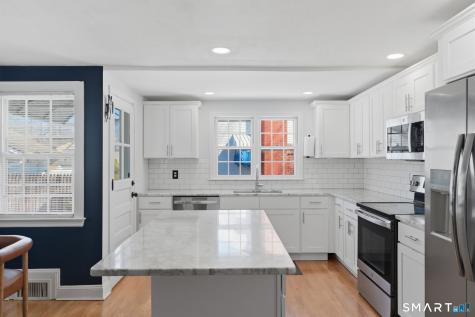 21 Echo Lane West Hartford CT 06107