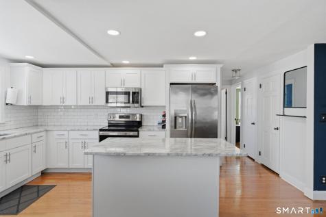 21 Echo Lane West Hartford CT 06107