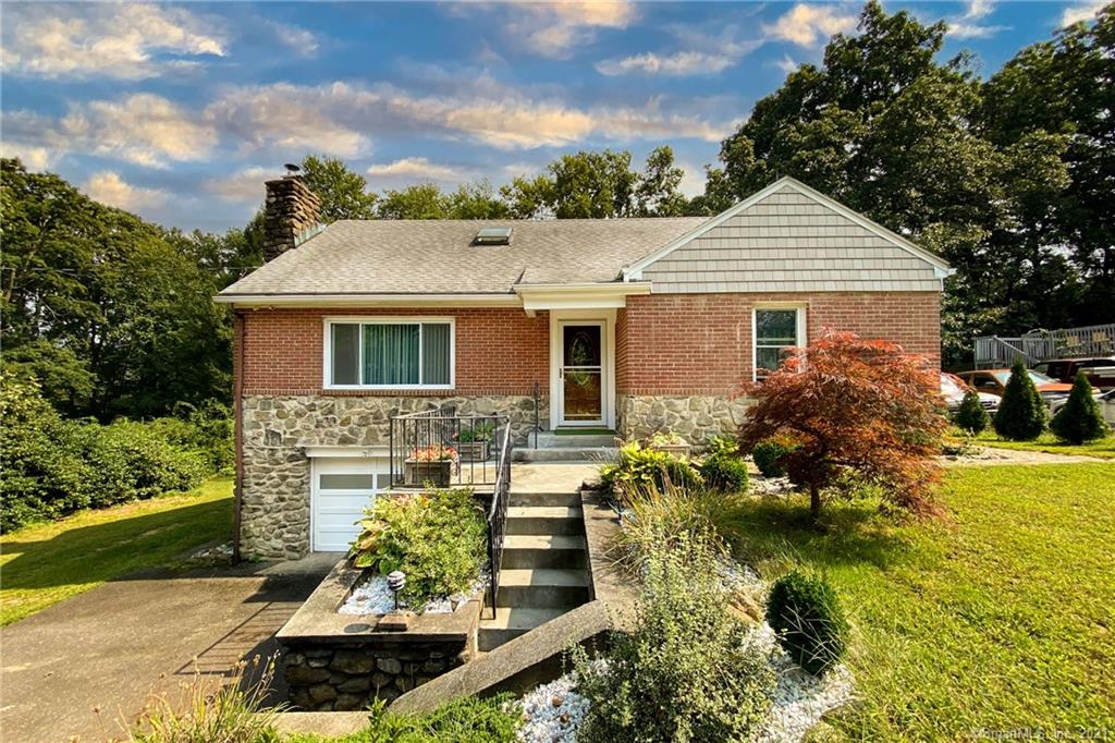 31 Patton Avenue Seymour CT 06483