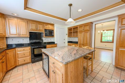 191 Saddle Hill Drive Guilford CT 06437