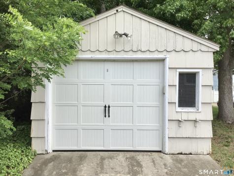 28 Thayer Road Hamden CT 06514
