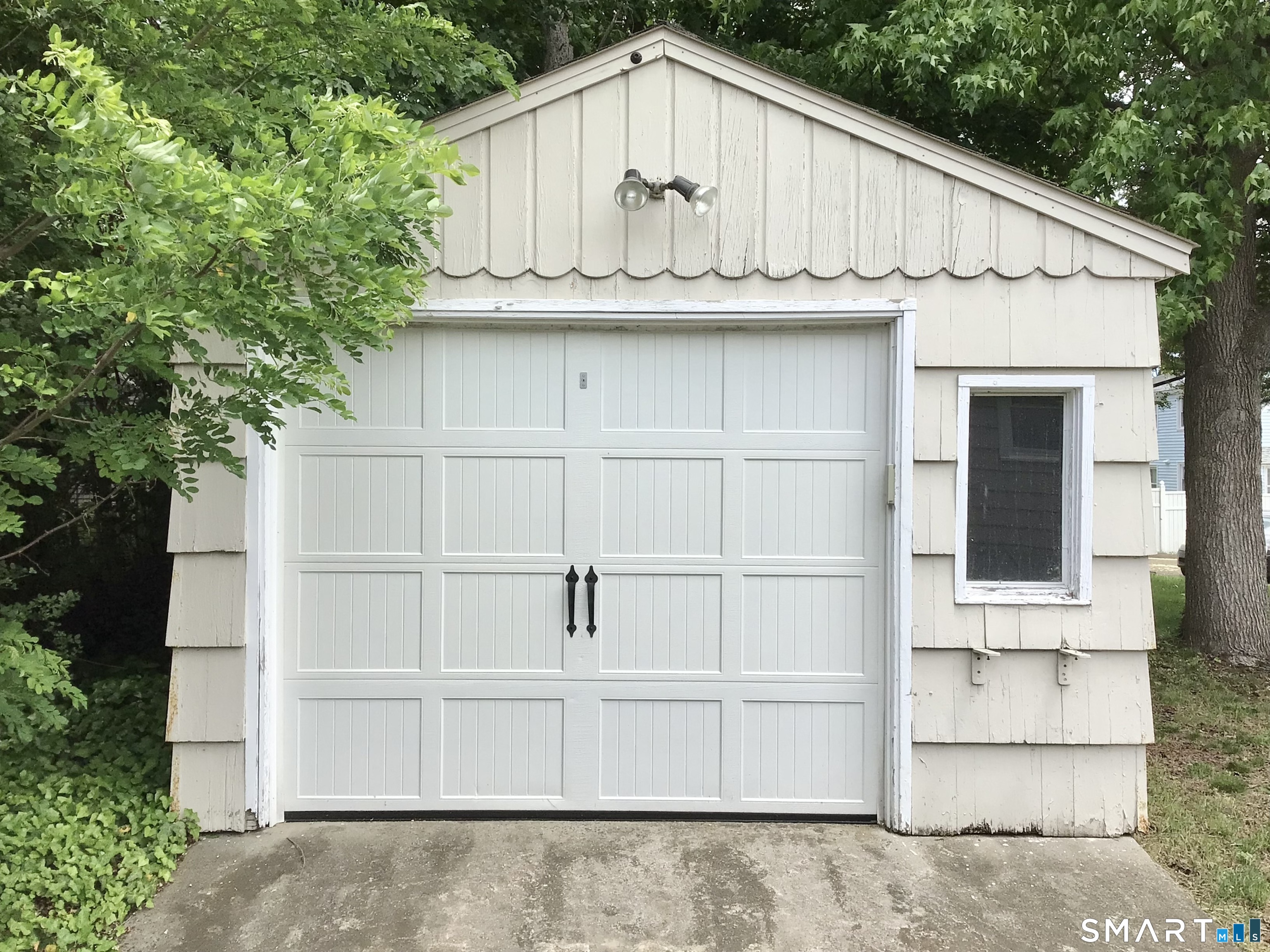 28 Thayer Road Hamden CT 06514