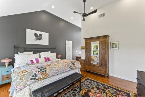 40 Great Ring Road Newtown CT 06482