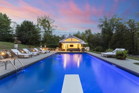 40 Great Ring Road Newtown CT 06482