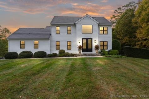 40 Great Ring Road Newtown CT 06482