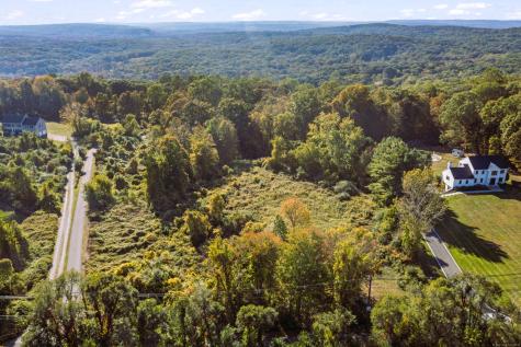 40 Great Ring Road Newtown CT 06482