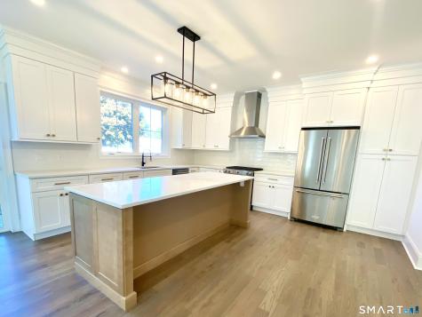 28 A Country Road Fairfield CT 06824