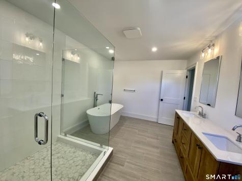 28 A Country Road Fairfield CT 06824