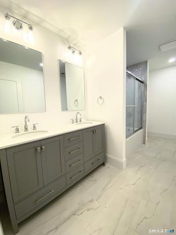 28 A Country Road Fairfield CT 06824