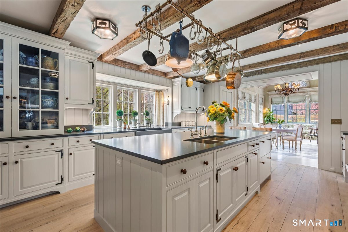 372 Brushy Ridge Road New Canaan CT 06840