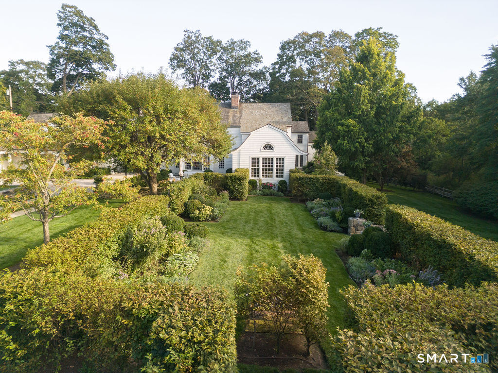 372 Brushy Ridge Road New Canaan CT 06840