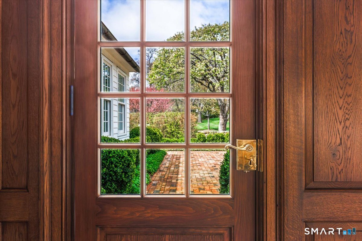 372 Brushy Ridge Road New Canaan CT 06840