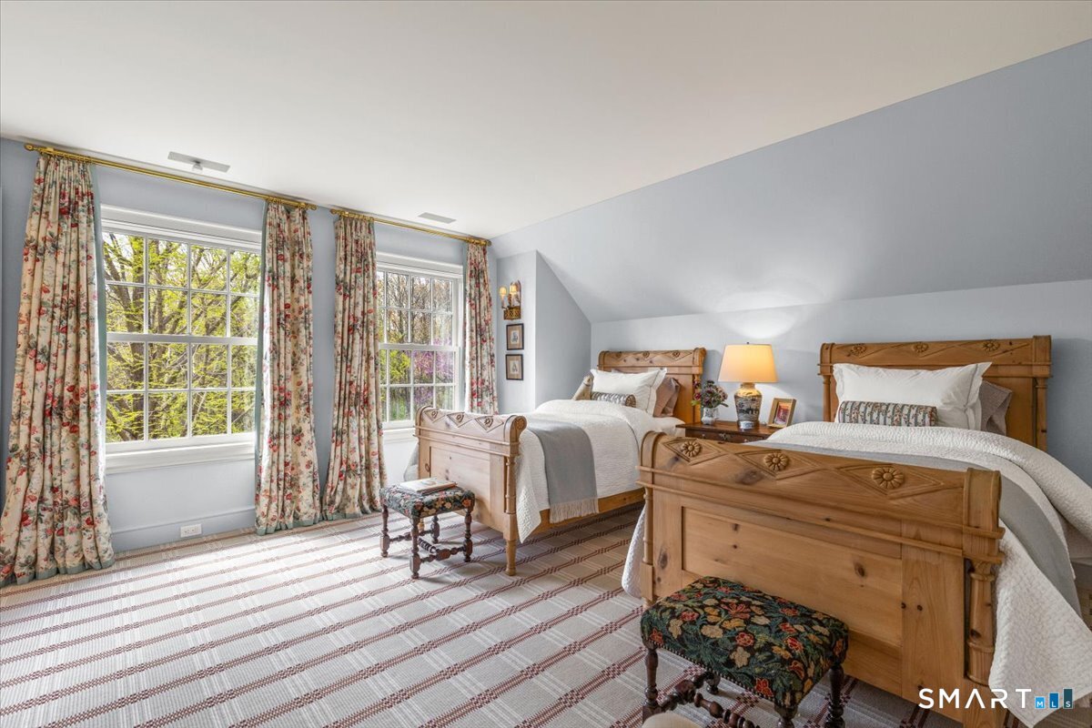 372 Brushy Ridge Road New Canaan CT 06840