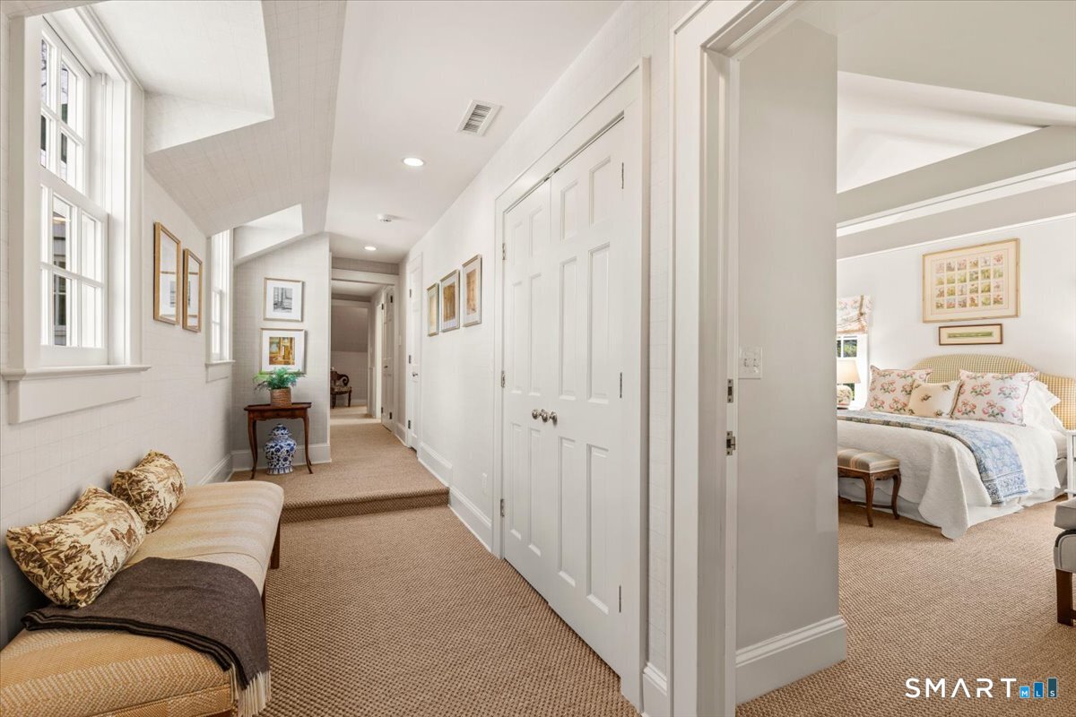 372 Brushy Ridge Road New Canaan CT 06840
