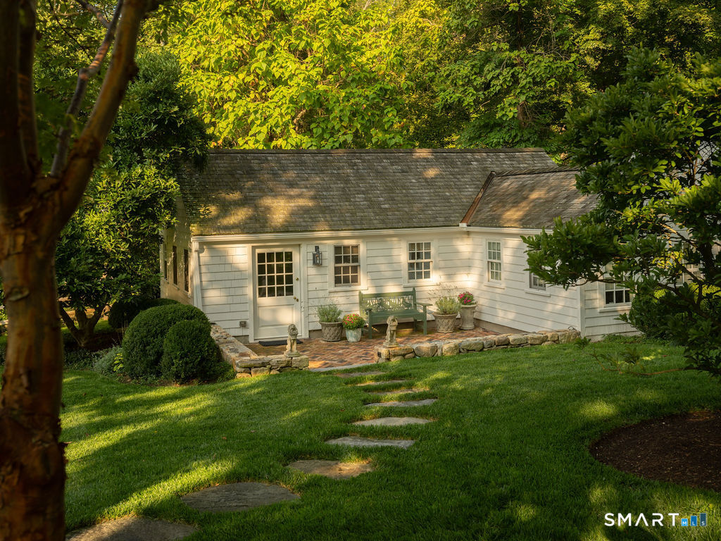 372 Brushy Ridge Road New Canaan CT 06840