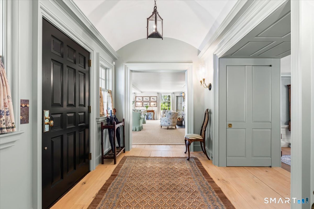372 Brushy Ridge Road New Canaan CT 06840