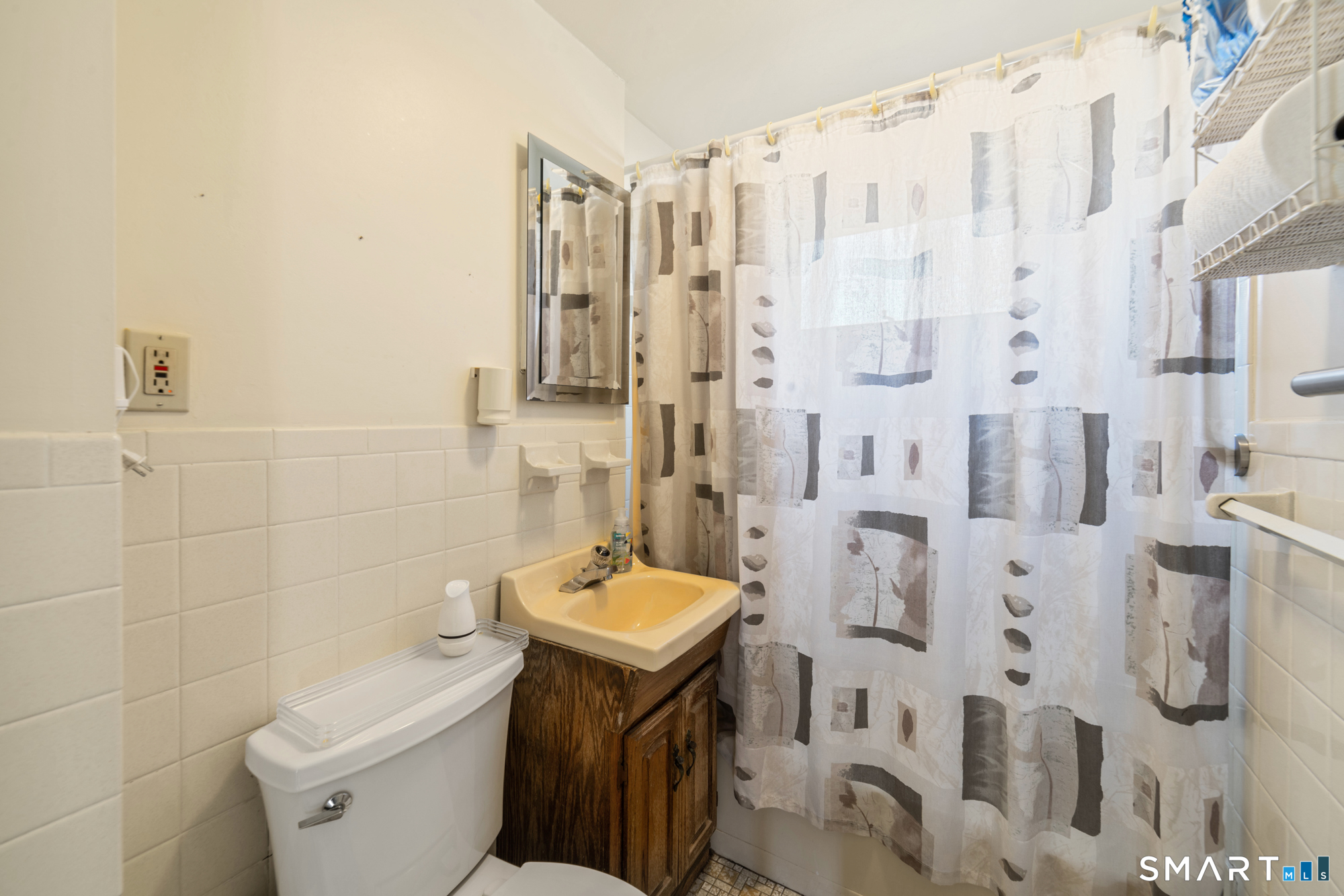 54 Coolridge Road Milford CT 06460