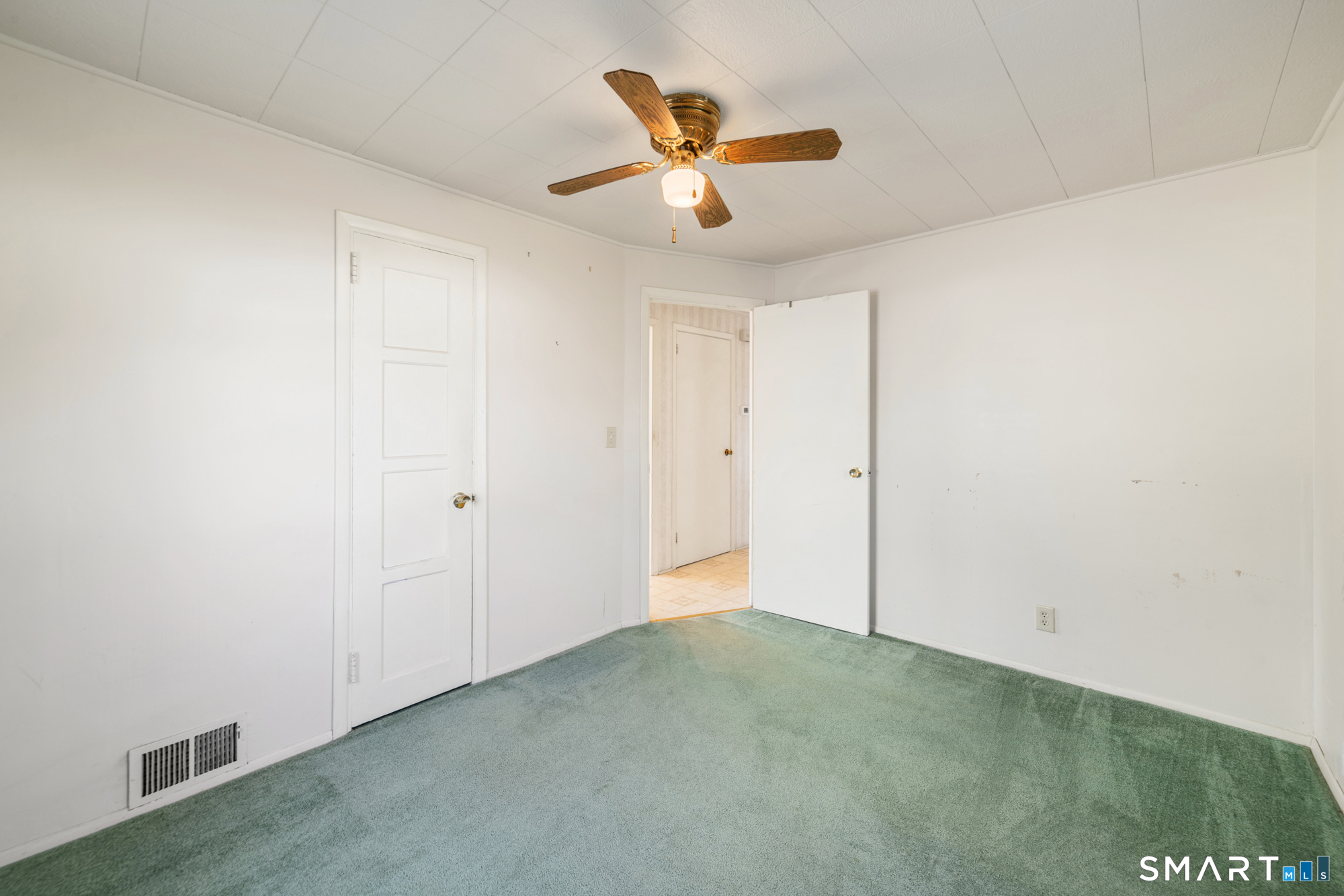 54 Coolridge Road Milford CT 06460