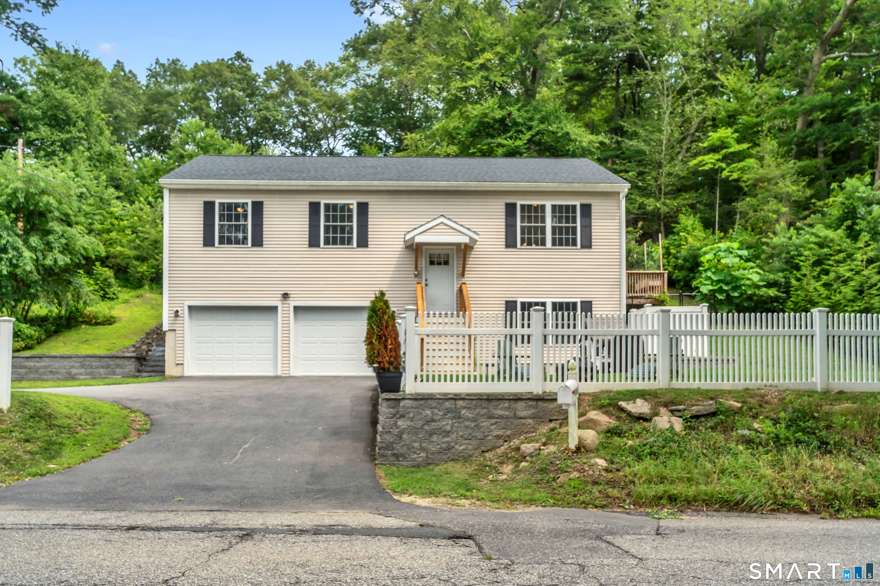 105-A East Pattagansett Road East Lyme CT 06357