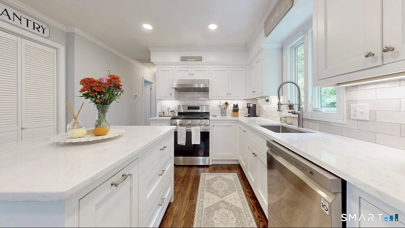 25 Fowler Terrace Milford CT 06460