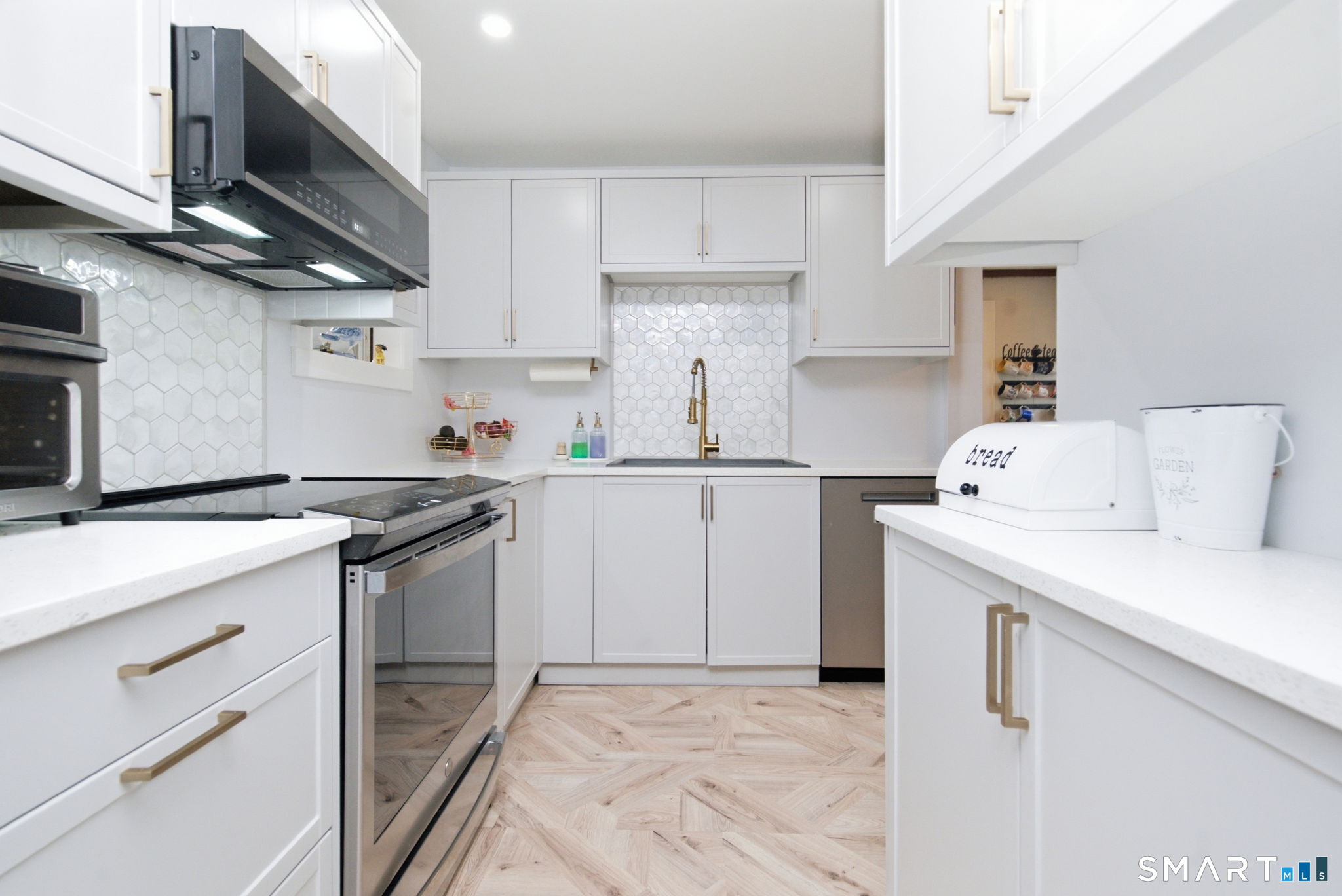 26 Campbell Drive Stamford CT 06903