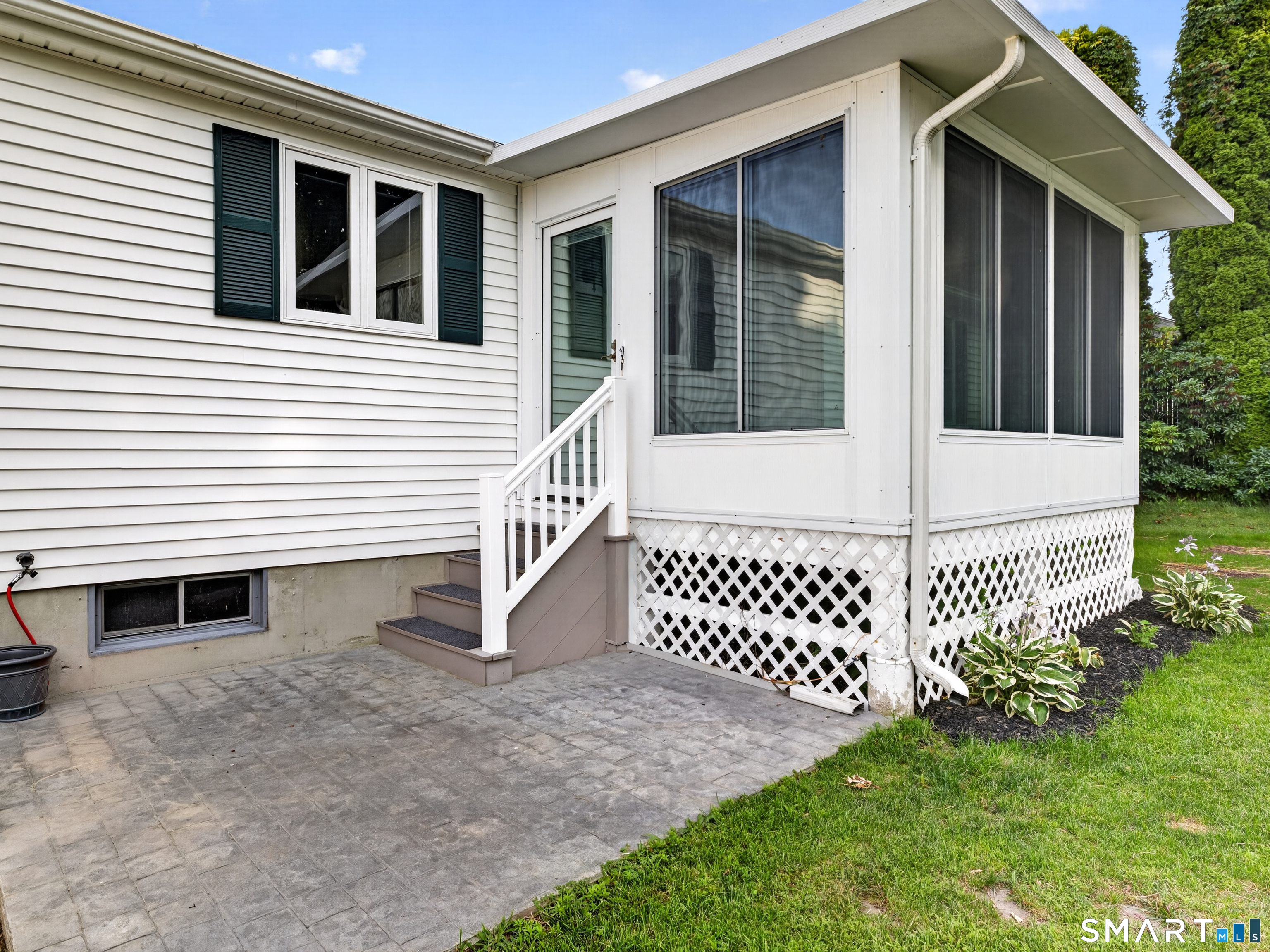 81 Johl Drive Groton CT 06340