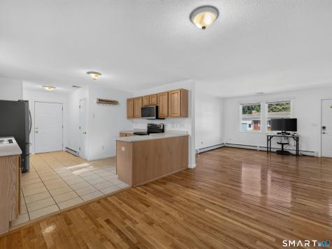 81 Johl Drive Groton CT 06340