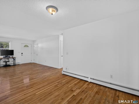 81 Johl Drive Groton CT 06340