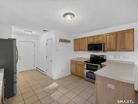 81 Johl Drive Groton CT 06340