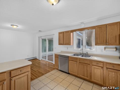 81 Johl Drive Groton CT 06340