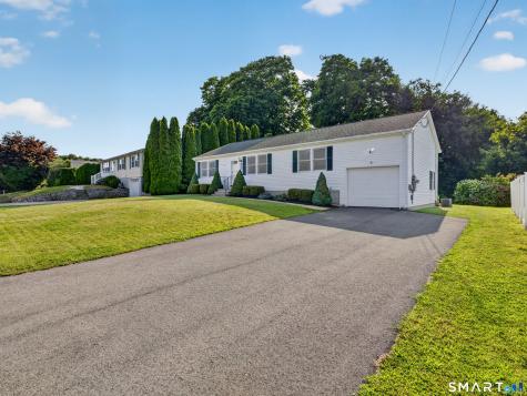 81 Johl Drive Groton CT 06340