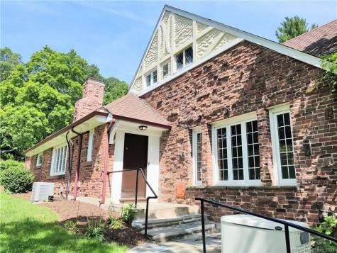26 High Ridge Road West Hartford CT 06117