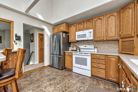 115 Oak Bluff Avenue Stratford CT 06615