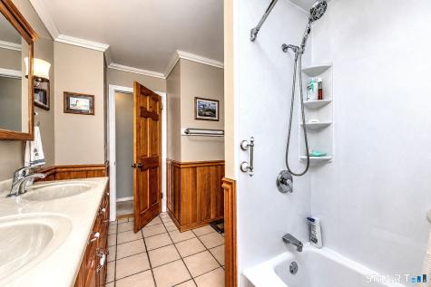 115 Oak Bluff Avenue Stratford CT 06615
