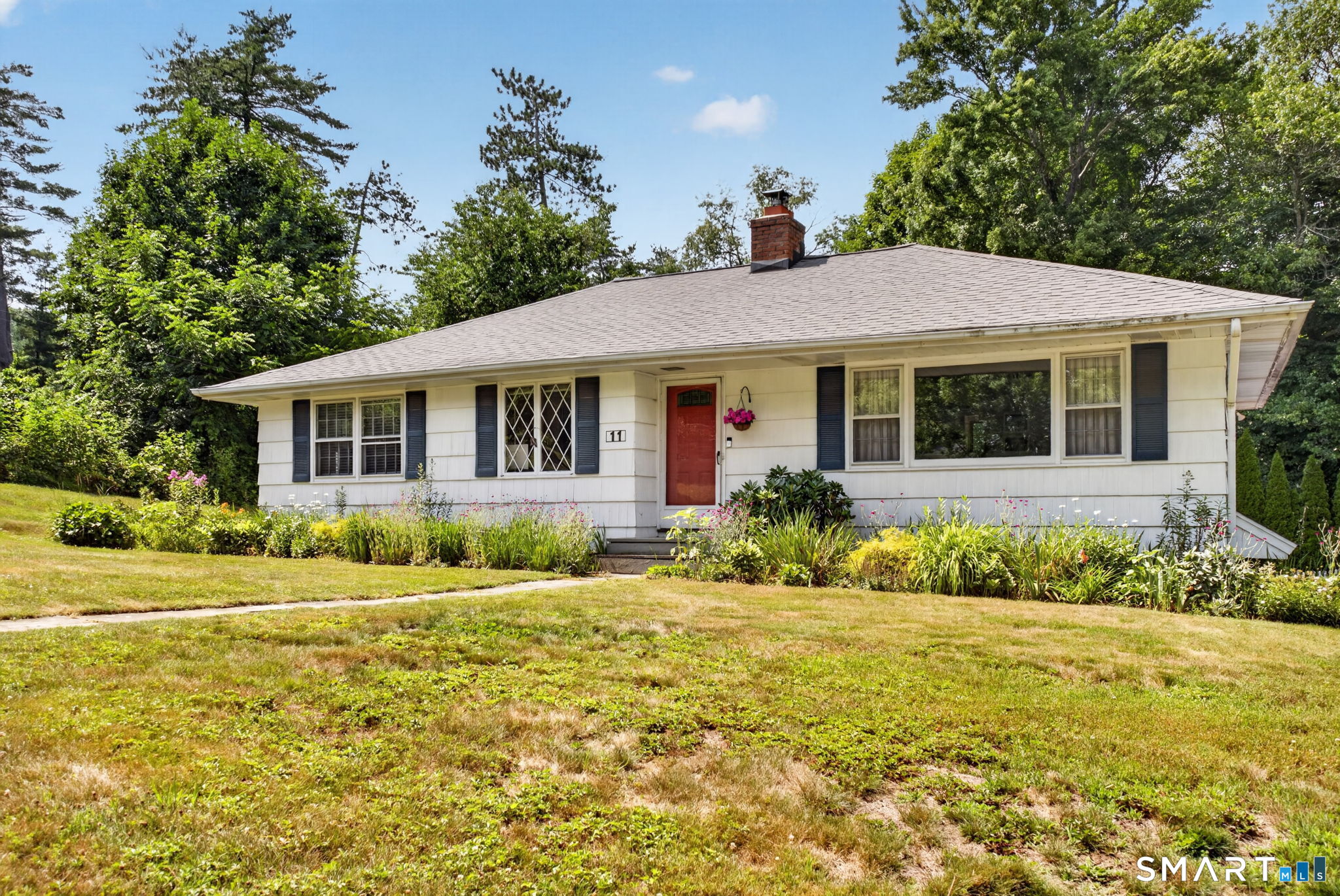 11 Sealand Drive Newtown CT 06470