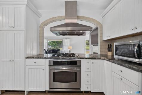 11 Sealand Drive Newtown CT 06470
