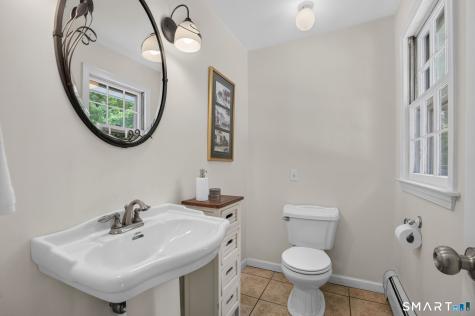 11 Sealand Drive Newtown CT 06470