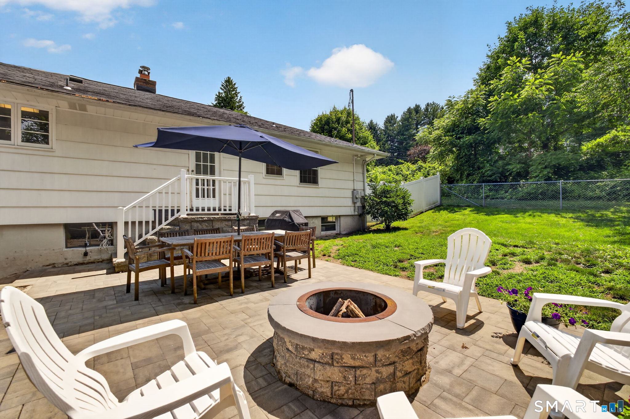 11 Sealand Drive Newtown CT 06470