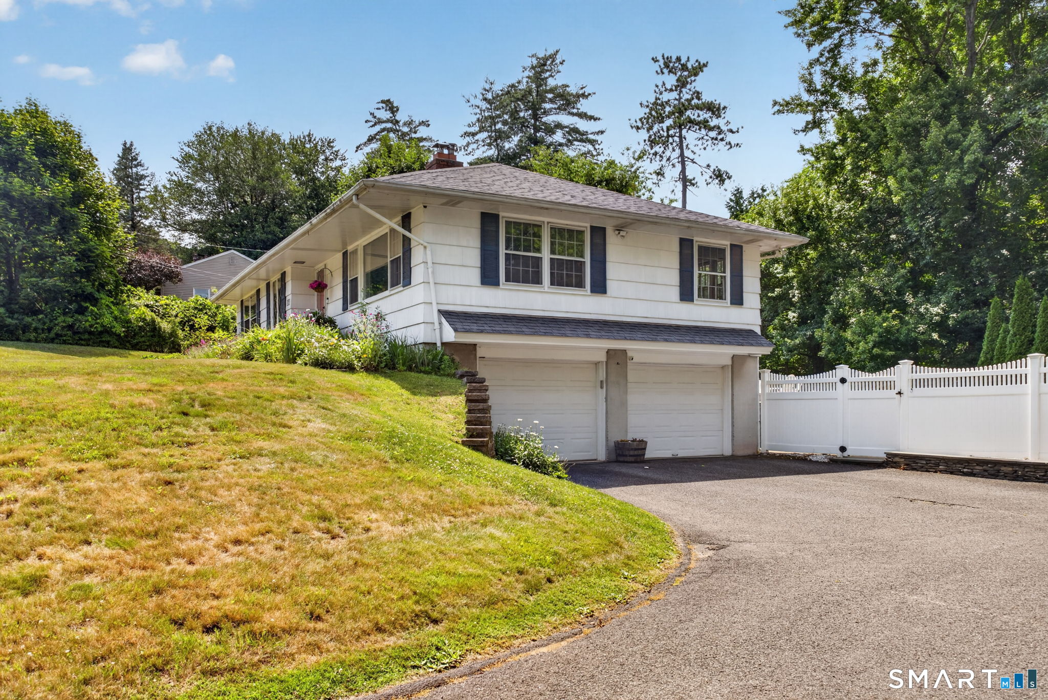 11 Sealand Drive Newtown CT 06470