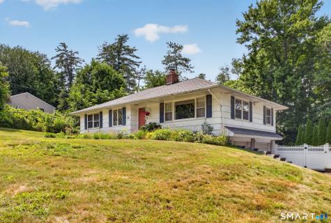 11 Sealand Drive Newtown CT 06470