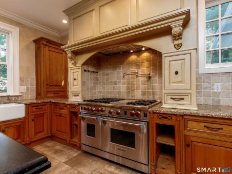 25 Hermit Lane Westport CT 06880