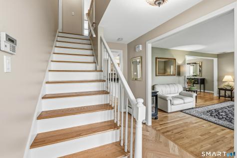 239 Little Brook Drive Newington CT 06111