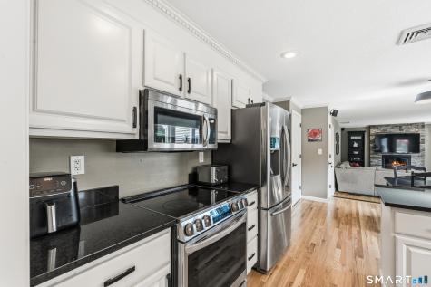 239 Little Brook Drive Newington CT 06111