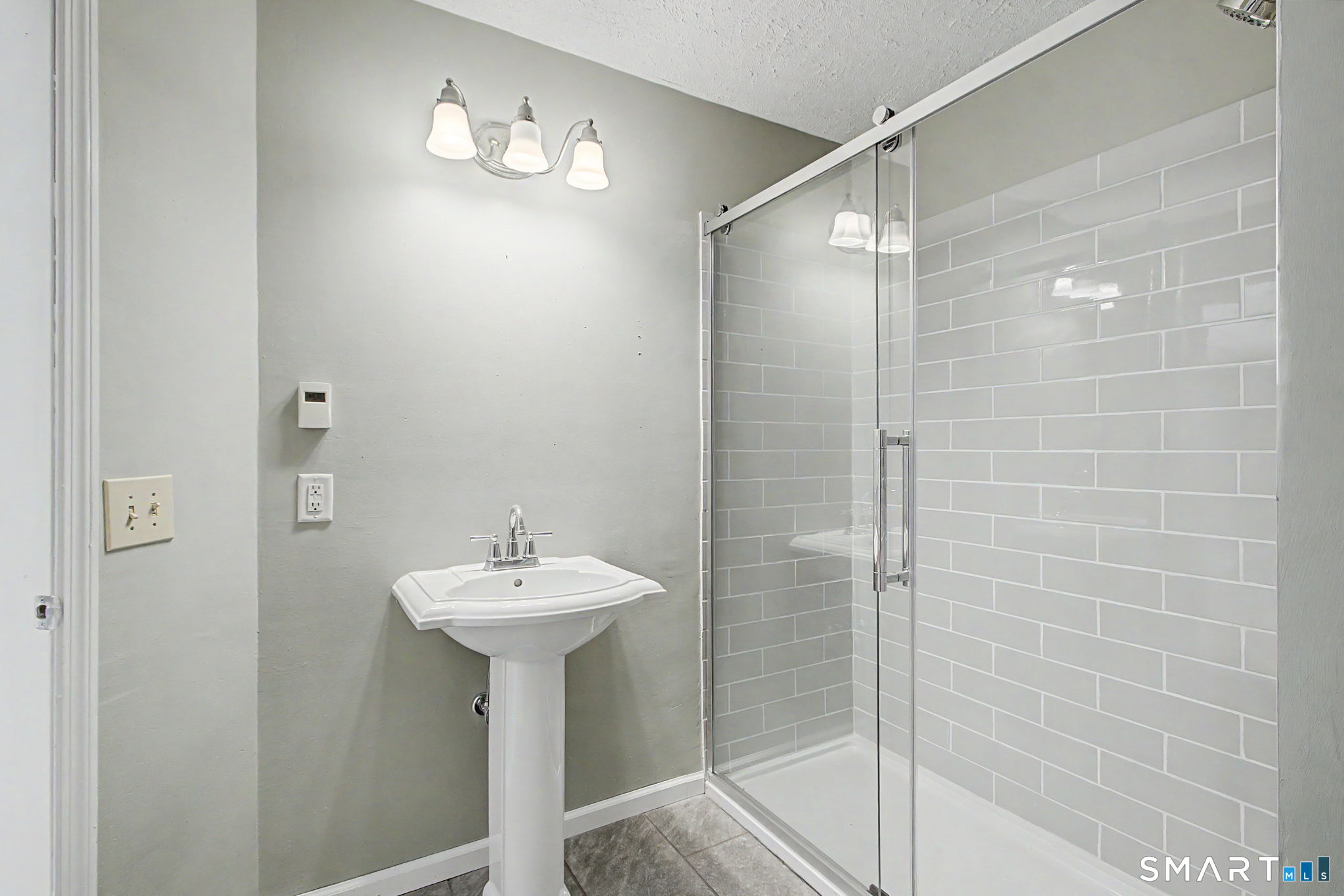 19 Governors Lane Bethel CT 06801