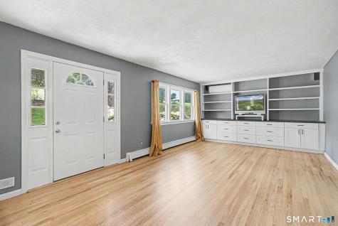 19 Governors Lane Bethel CT 06801