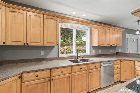 19 Governors Lane Bethel CT 06801